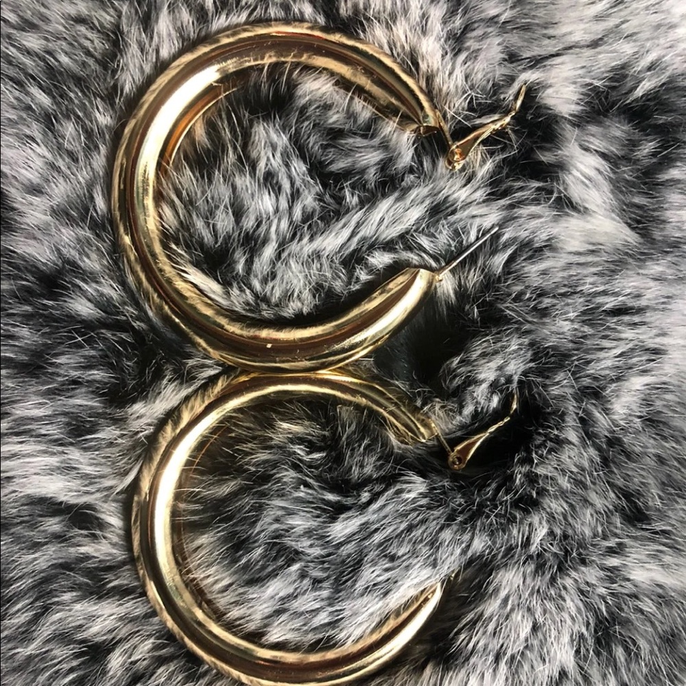 Gold earrings